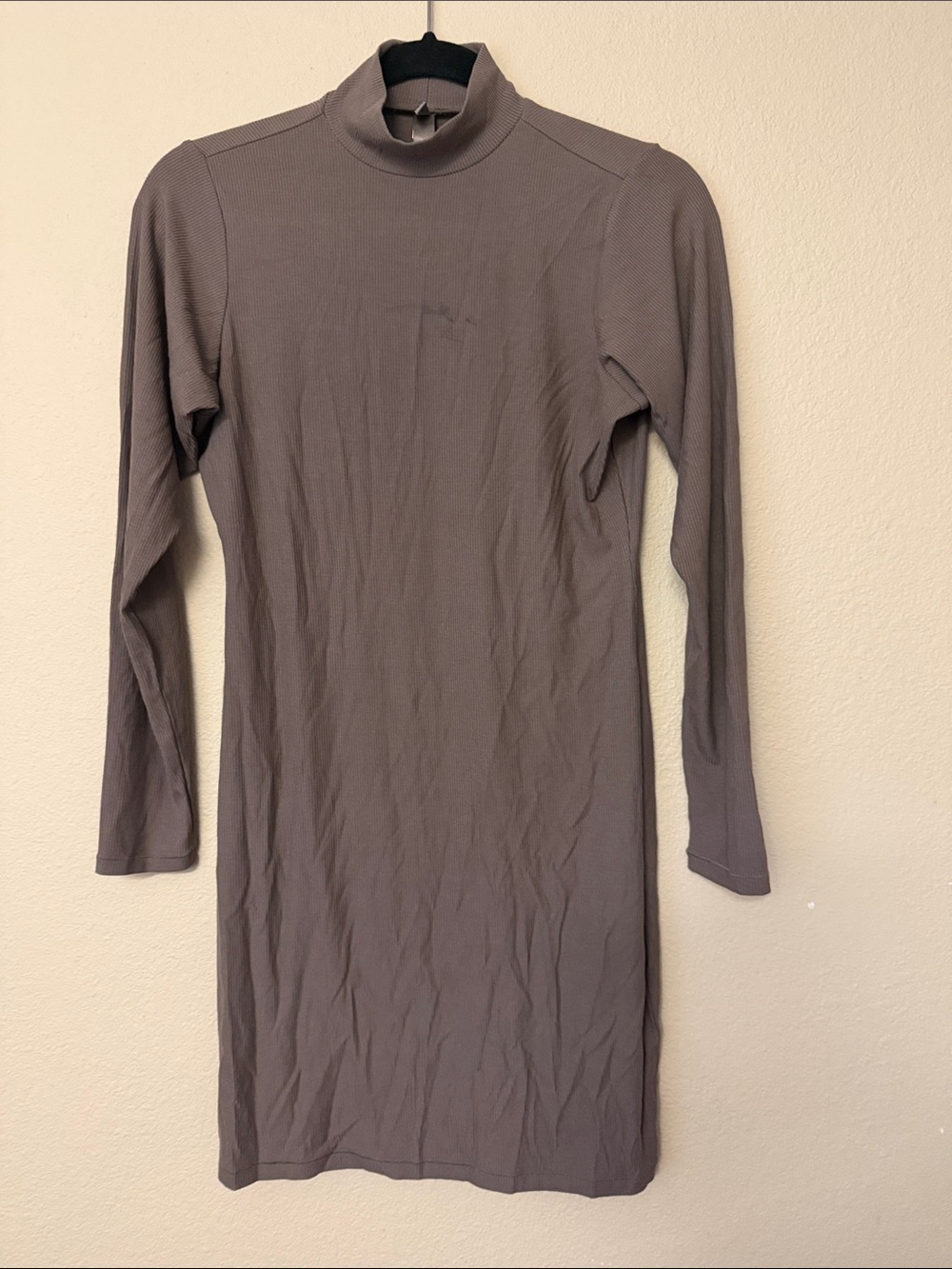SKIMS NWOT XL Taupe color Ribbed  long sleeve high collar dress! Stunning!